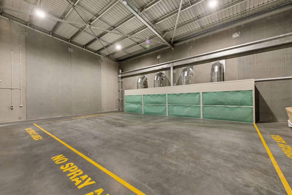 Spray booth